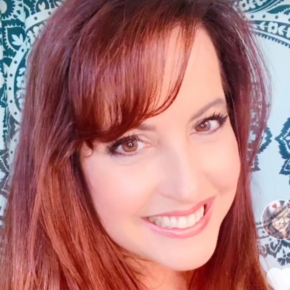 Meet your Posher, Brendalynn - Picture 1 of 1